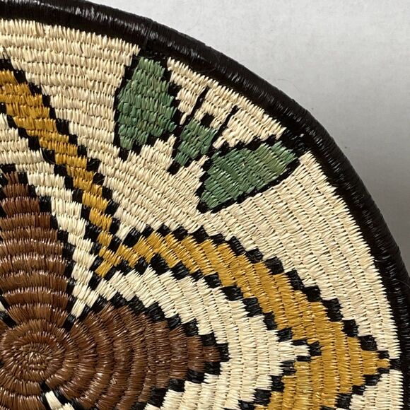 Hand Woven Tray Coil Basket Flower Butterfly 11.75” Wounaan Tribe 1975-Present - Picture 6 of 7